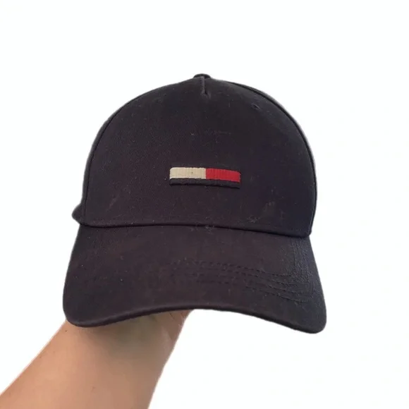 005 - Tommy Hilfiger Tommy Jeans Navy Classic Baseball Cap - Picture 2 of 3